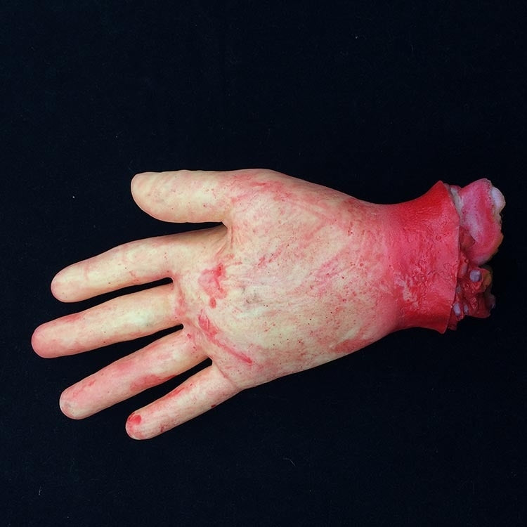 23cm Halloween Horror Props April Fool Day Party Prop Body Parts Decoration 5 Fingers Bloody Hand, Short Blood Hand