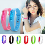 20 PCS Anti-mosquito Silicone Repellent Bracelet Buckle Wristband Bugs Away, Suitable for Children and Adults, Length:23cm, Random Color Delivery, 20 PCS
