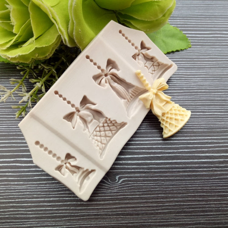 2 PCS Christmas Bells Chocolate Candy Cookie Cake Decorating Tools DIY Baking Fondant Food Grade Silicone Mold, Christmas Bells