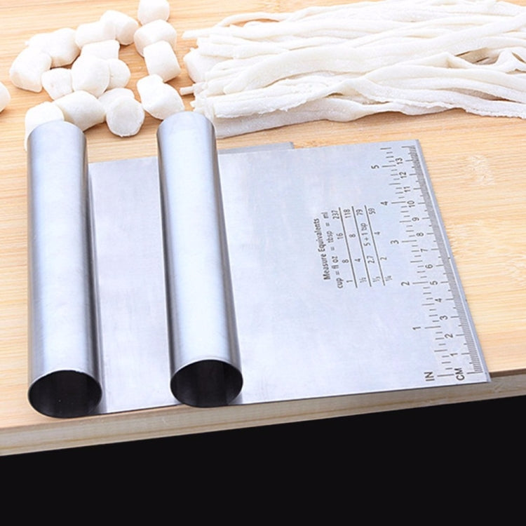 Home Durable Stainless Steel with Scale Section Noodle Cutter Baking Tools, Noodle Cutter (Silver)