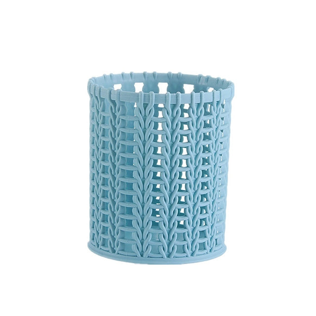 HH301 Office Organizer Desktop Hollow Cylinder Pen Storage Box Pencil Brush Pot Pen Holder Makeup Brush Plastic Container