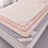Soft And Breathable Soybean Cotton Thickened Non-Slip Mattress Pad, 90x200cm, 120x190cm, 120x200cm, 135x200cm, 150x190cm, 150x200cm, 180x200cm, 180x220cm, 200x220cm