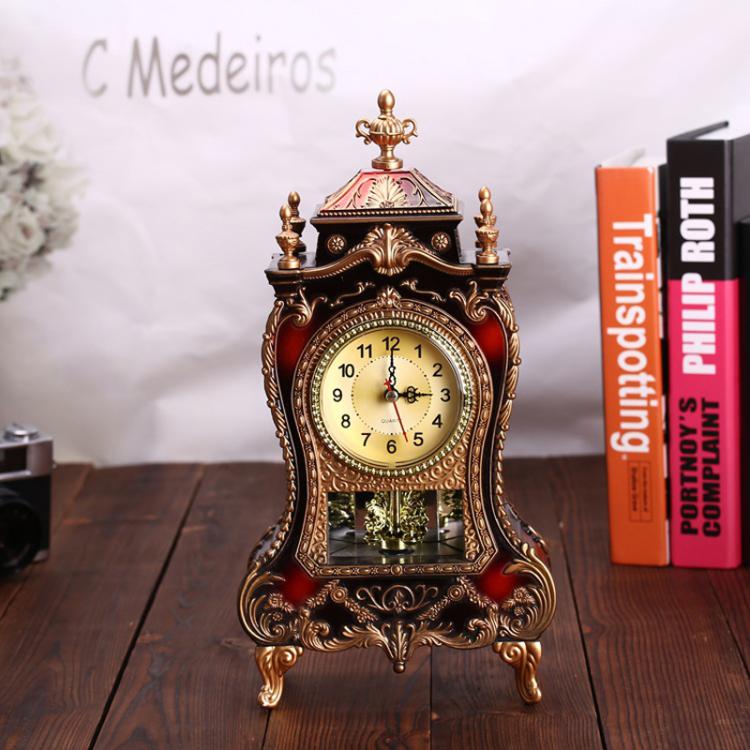 Vintage Clock Classical Royalty Sitting Room TV Cabinet Desk Imperial Furnishing Creative Sit Pendulum Clock Brown