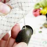 Household Adjustable Metal Sewing Thimble Finger Protectors Sewing Tools Accessories, S, M